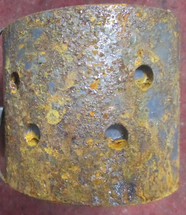 Corrosion of a lower cone sleeve just coated in dry molly